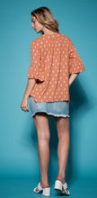 Load image into Gallery viewer, Floral Ruffle Sleeve Top
